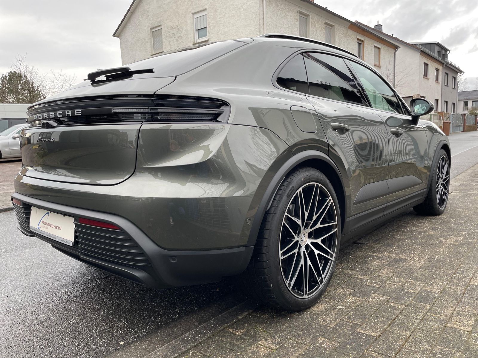 Fahrzeugabbildung Porsche Macan 4 |ACC|22"|Pano|3.Disp|SportChrono|PASM|