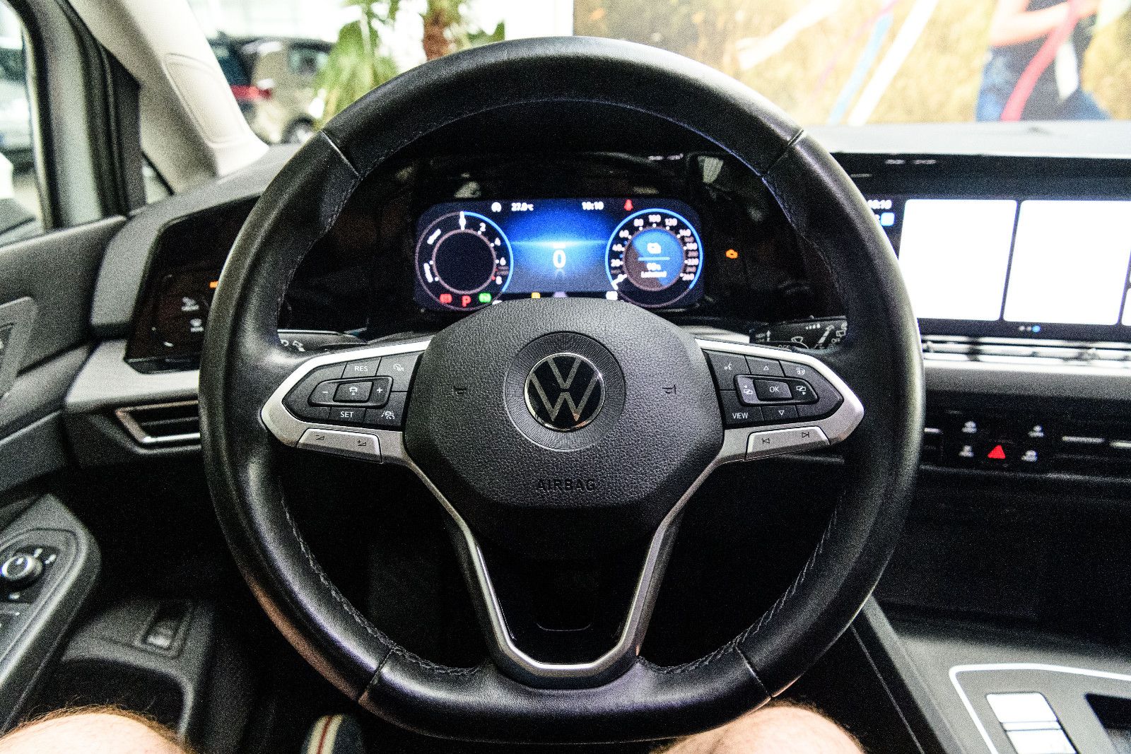 Fahrzeugabbildung Volkswagen Golf  Style eHybrid PHEV +150kw+DSG+ACC+AppCon.