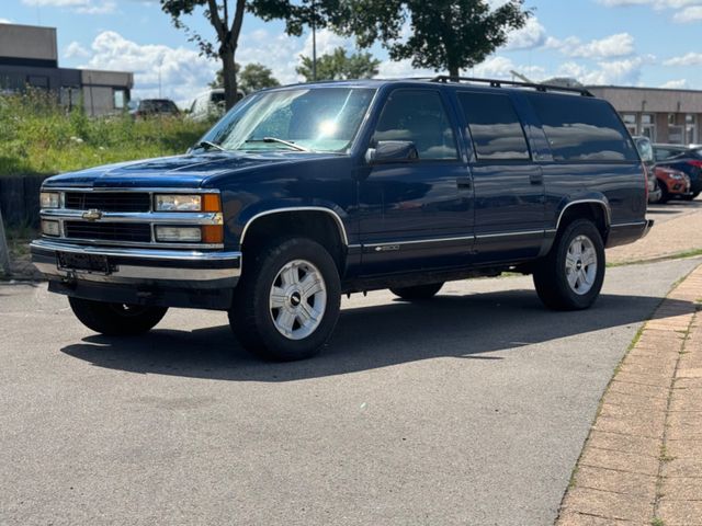 Chevrolet Suburban 5.7 4x4 B