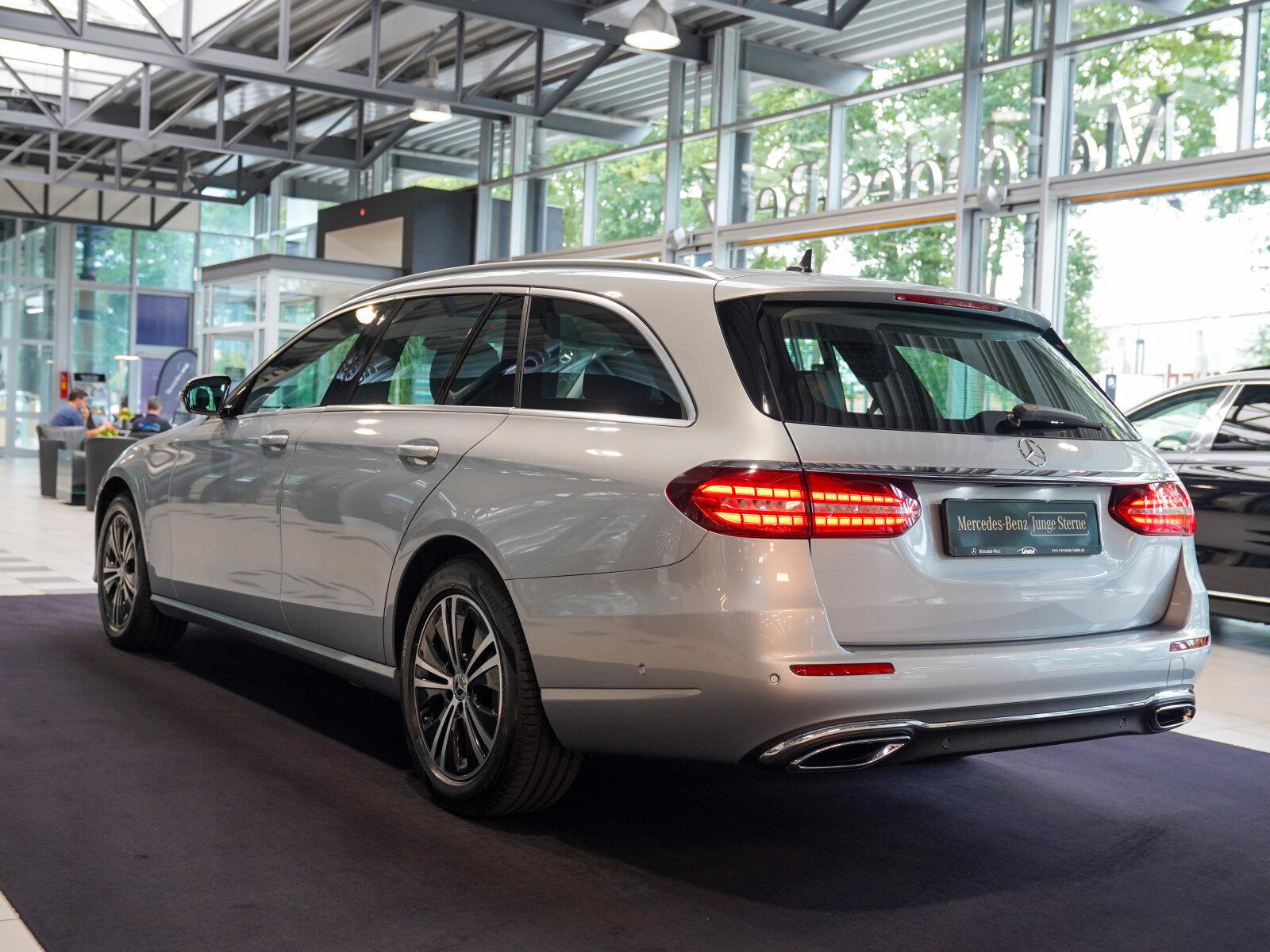 Mercedes-Benz E-Class d T AVANTGARDE CarPlay Kamera Spur Totwink, миниатюра 5
