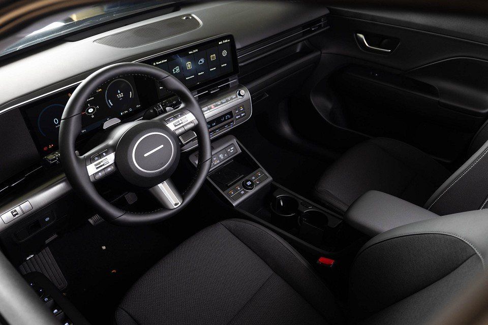 Fahrzeugabbildung Hyundai KONA Elektro 65,4kWh TREND Assi BOSE