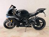 Yamaha YZF-R6 - YAMAHA R6