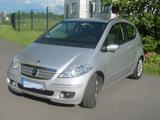 Mercedes-Benz A 200 AVANTGARDE mit Panoramadach