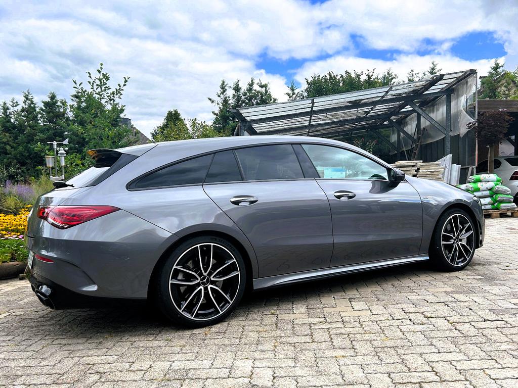 Mercedes-Benz CLA 35 AMG