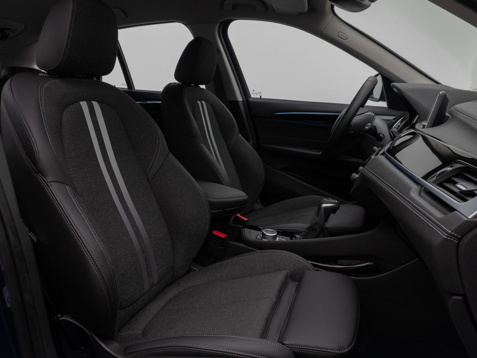 Fahrzeugabbildung BMW X1 xD25e Sport Line Kamera DAB Geschwindigkeitsr