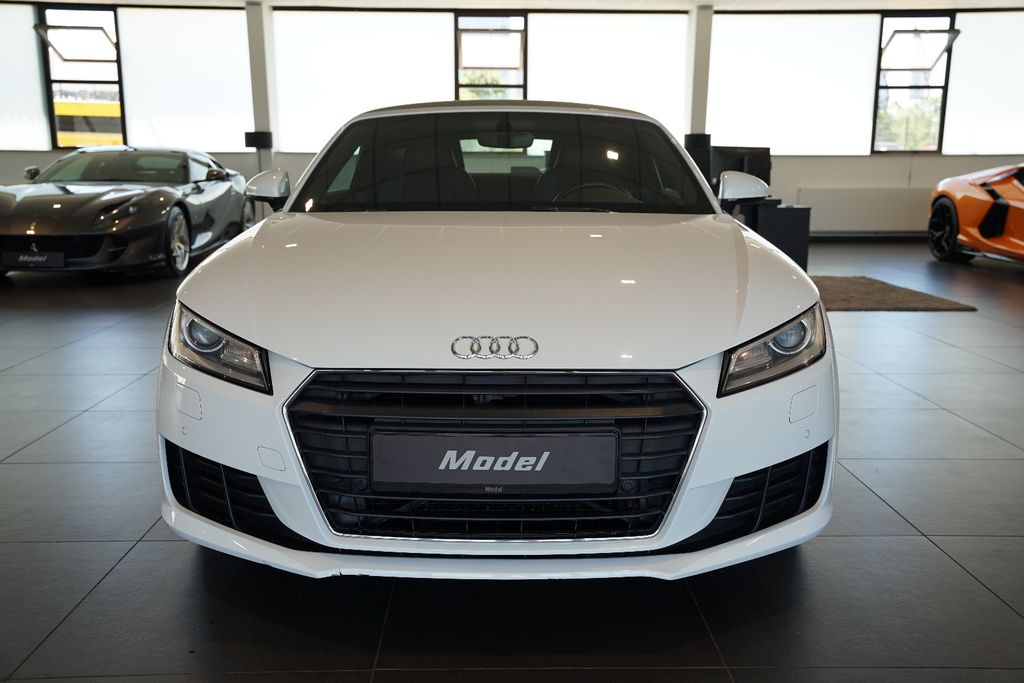 AUDI TT Roadster 1.8 TFSI | MMI | Xenon | Alcantara AUDI TT Roadster 1.8 TFSI | MMI | Xenon | Alcantara