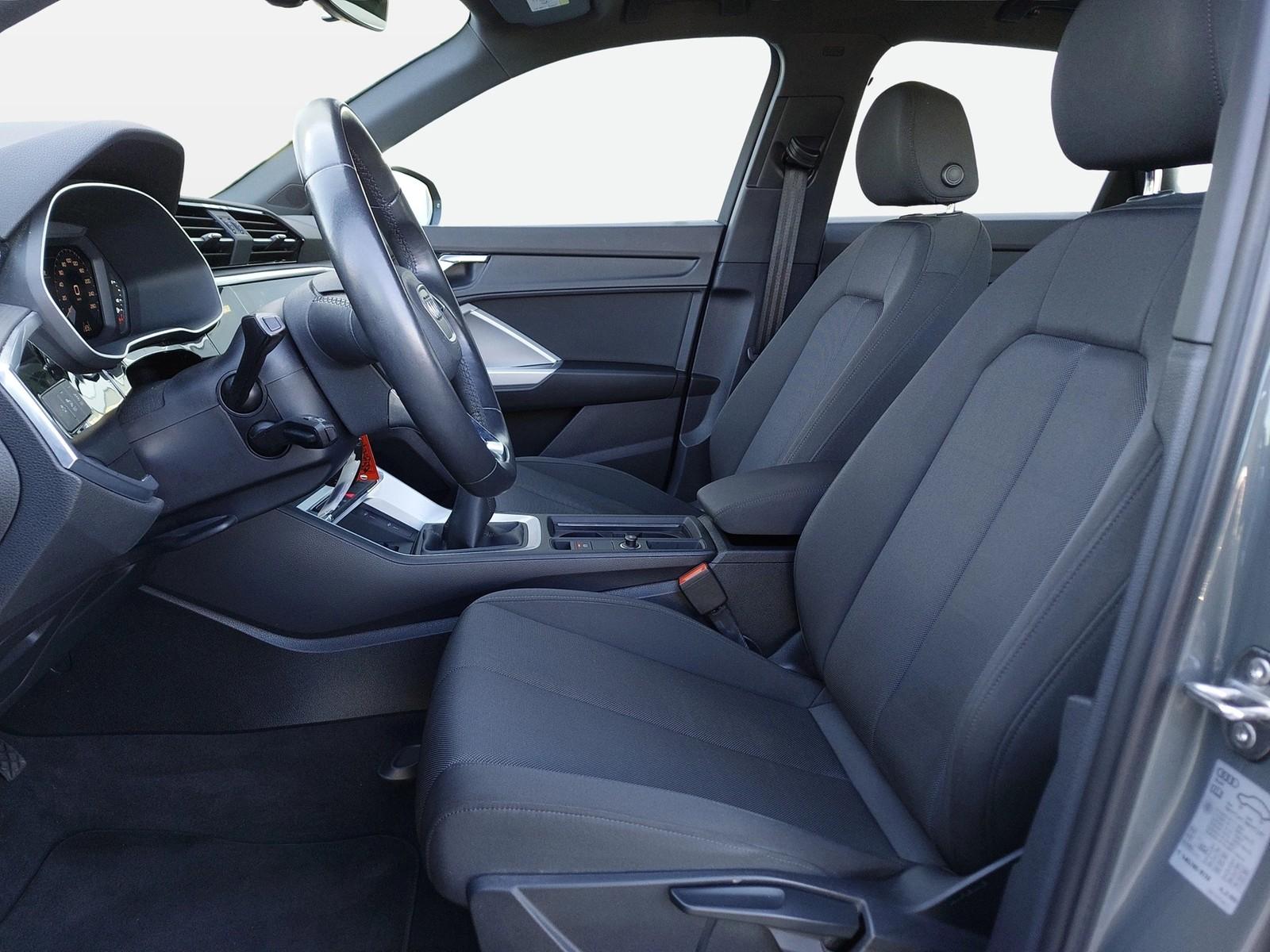 Audi Q3 35 TFSI advanced MATRIX DYNAMIK-PAKET, миниатюра 11