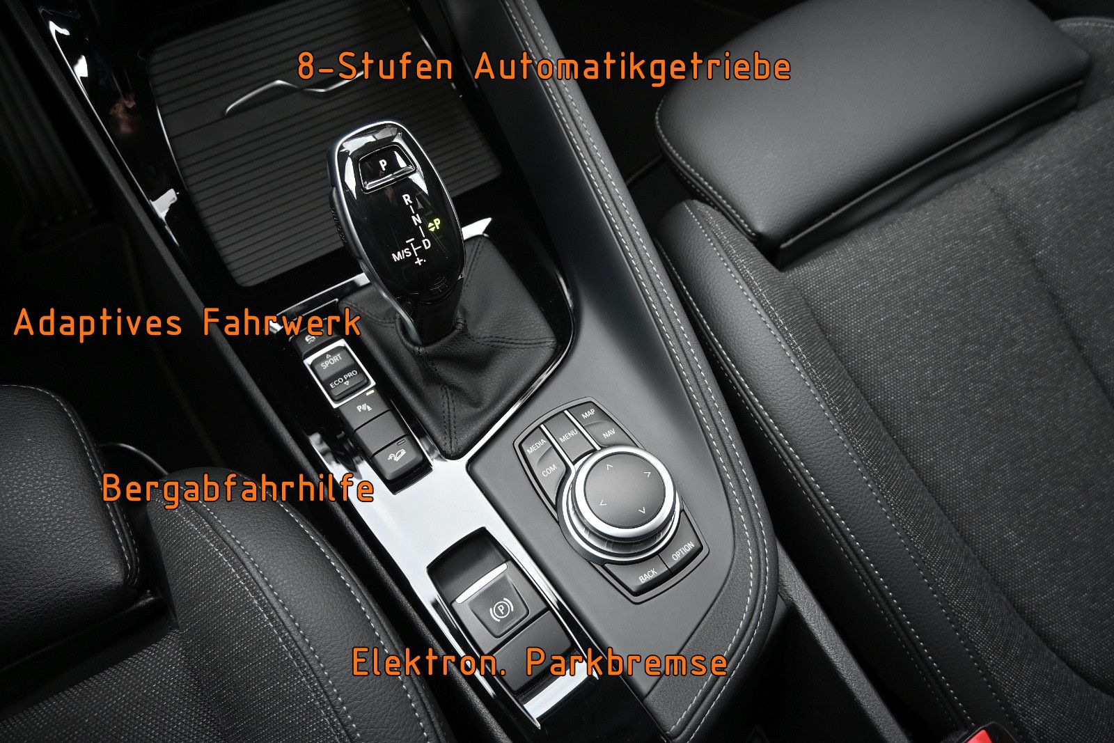 Fahrzeugabbildung BMW X1 xDr. 20d Sport Line °ACC°AHK°HEAD-UP°KAMERA°