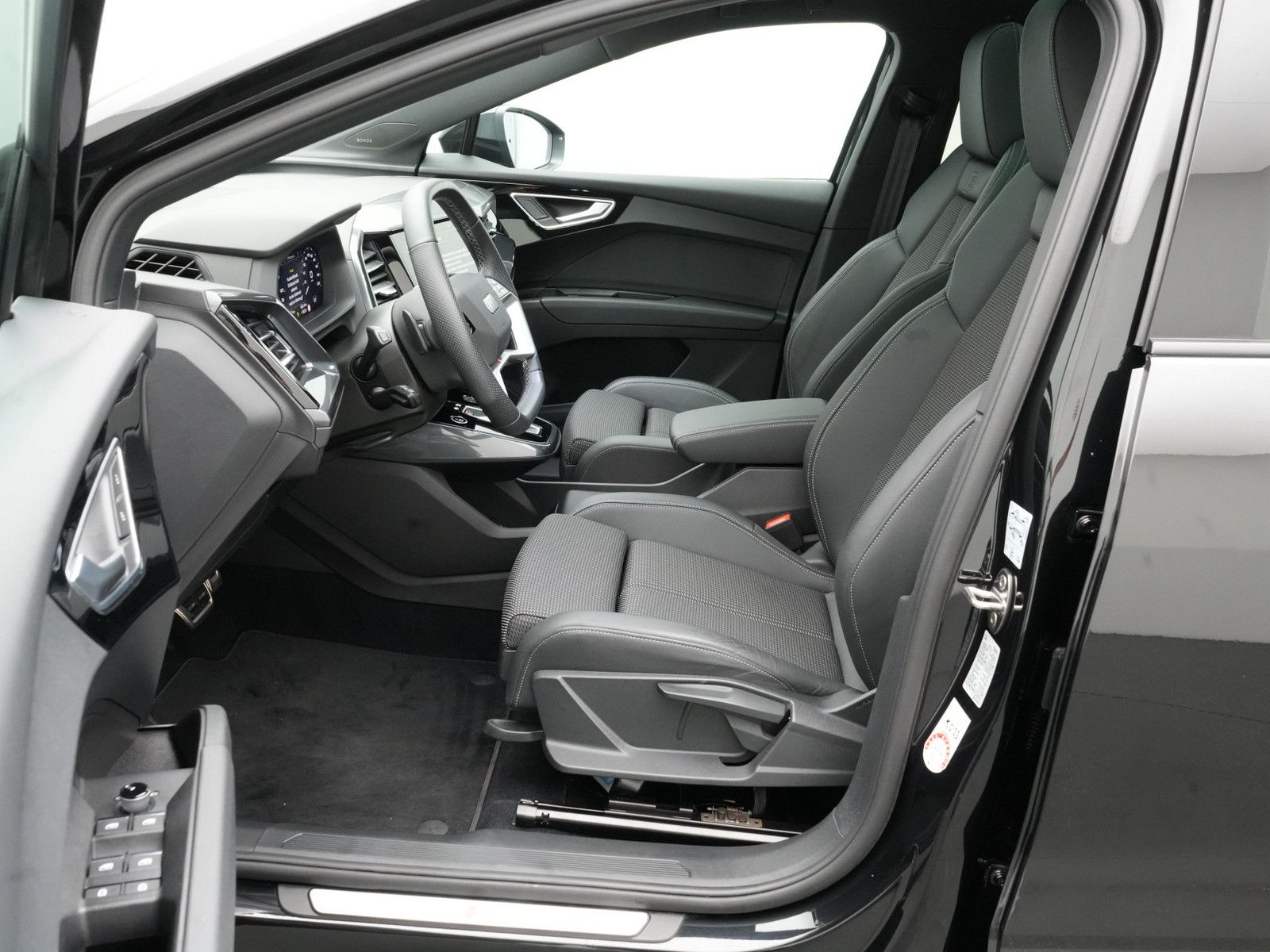 Audi Q4 - Bild 14