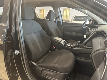 Hyundai TUCSON - 12