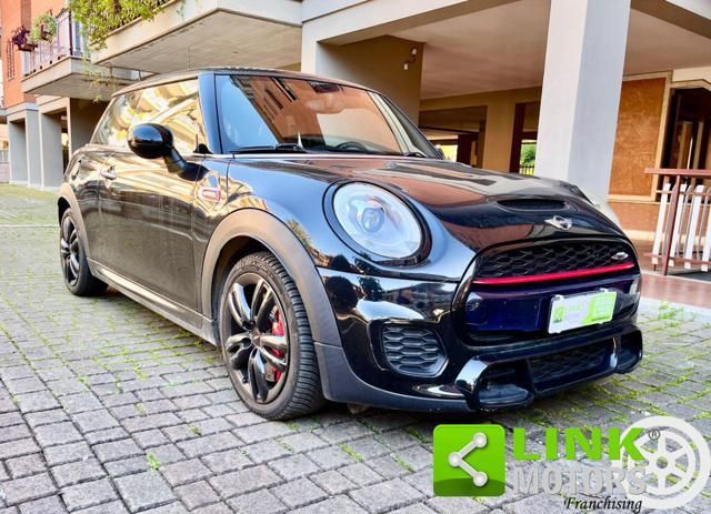 MINI John Cooper Works Hatch JCW 2.0 231 CV Auto