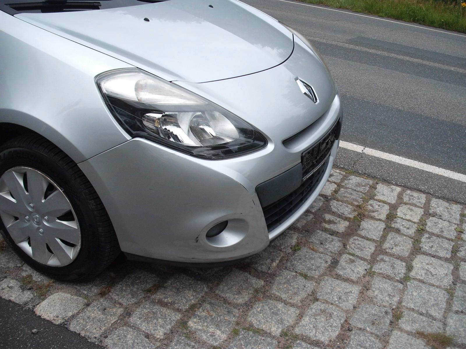 Renault Clio Yahoo 1.2 16V 75