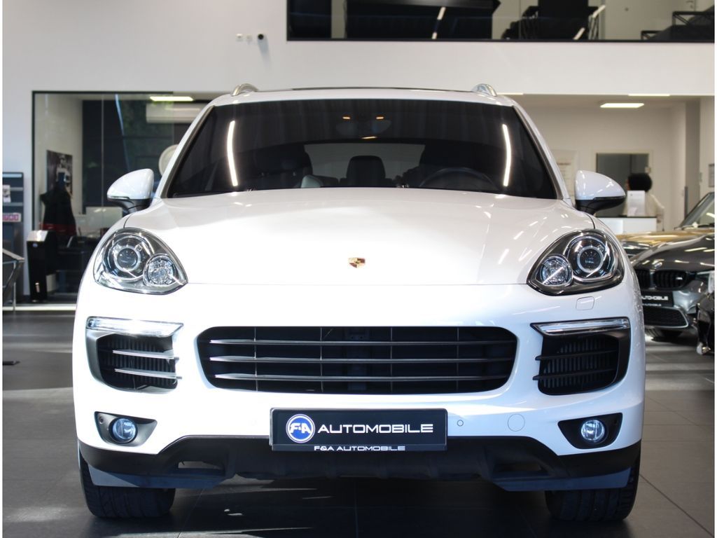 Fahrzeugabbildung Porsche Cayenne 3.0 Diesel *Pano*Standh.*Kamera
