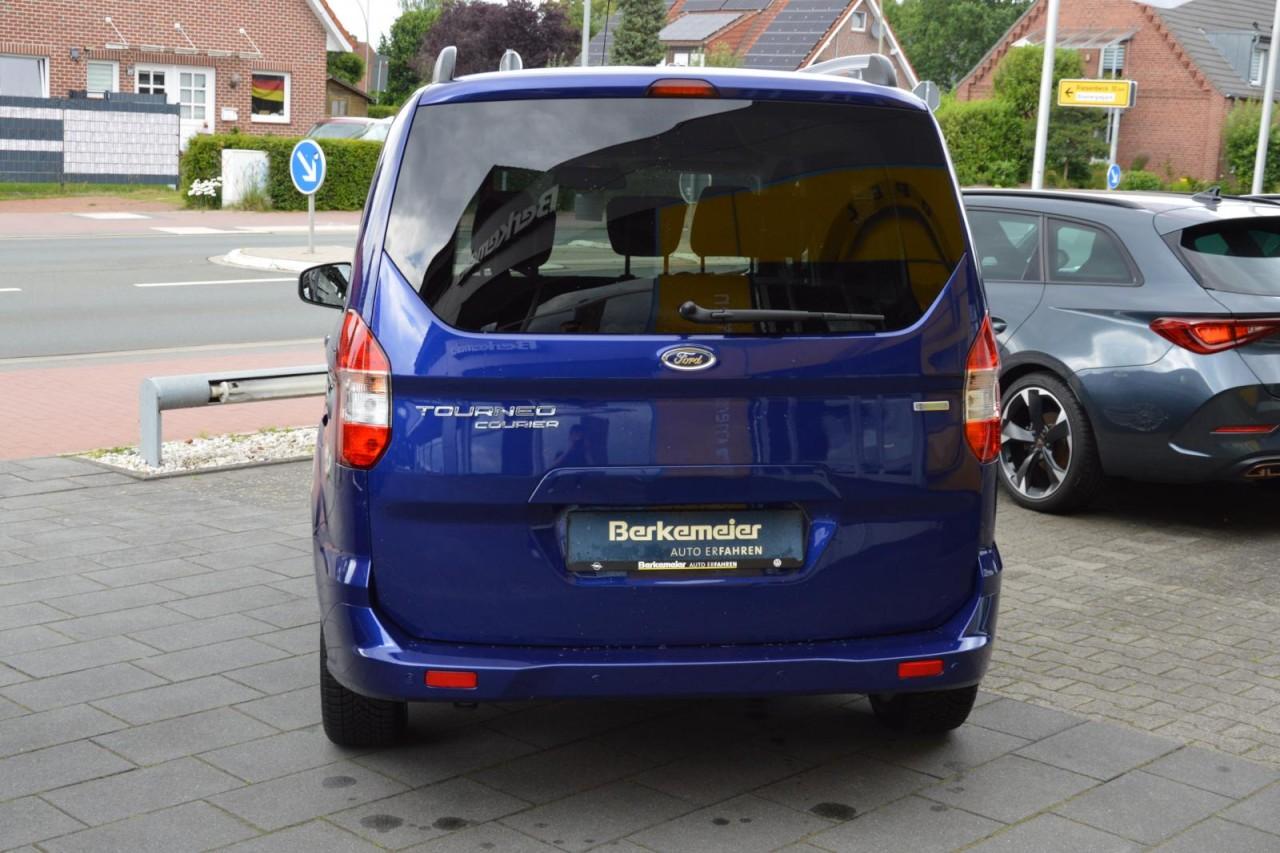Ford Tourneo Courier Titanium 1.0 Ecoboost/Allwetterr