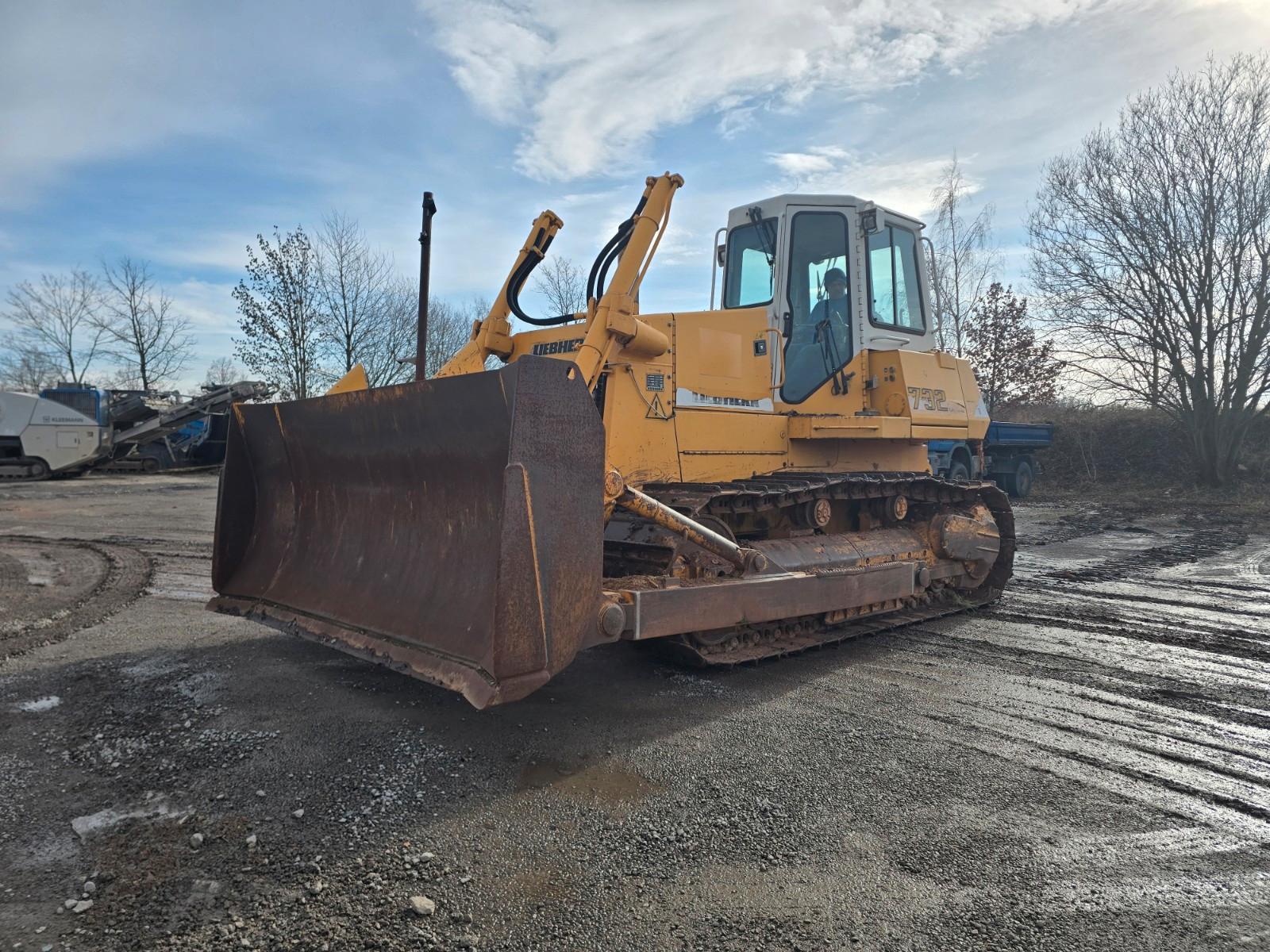 Liebherr 732