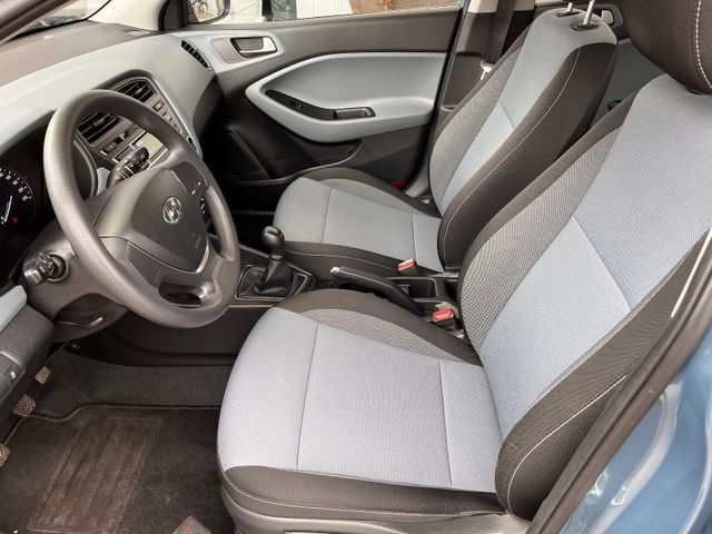 Fahrzeugabbildung Hyundai i20 Go   Scheckheft / Klima