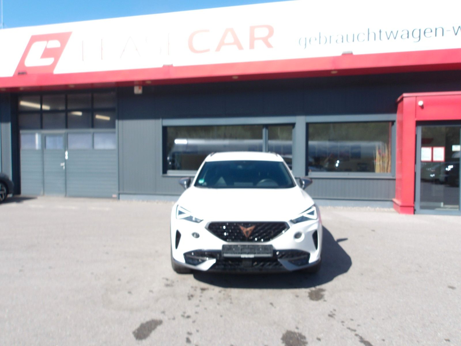 Cupra Formentor 1.5 TSI DSG "AHV" EXP € 16750.- imagem 2