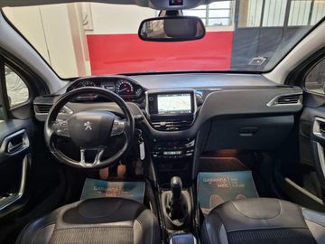 Peugeot 2008 - 10