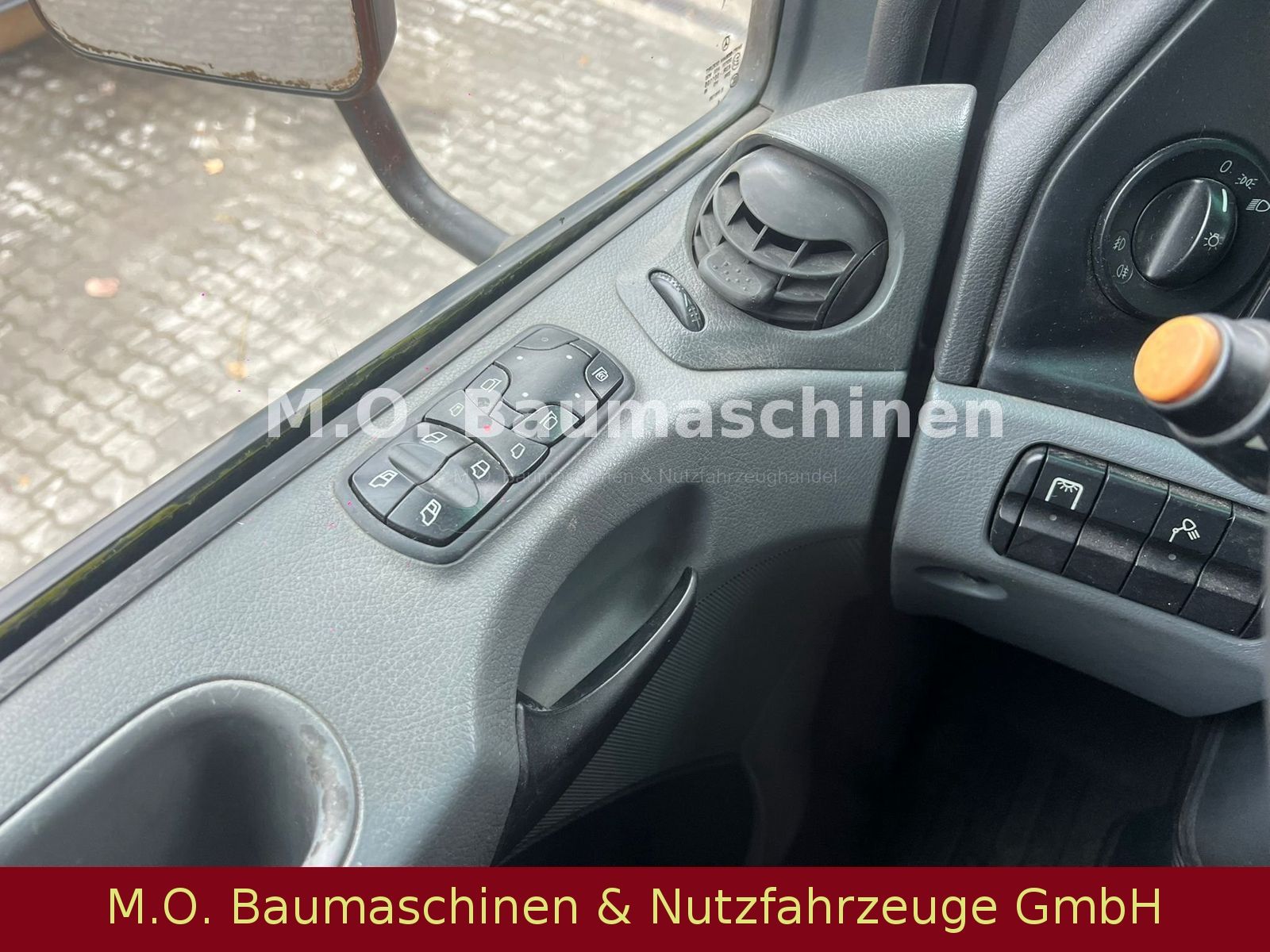 Fahrzeugabbildung Mercedes-Benz Mercedes Benz Actros 2541