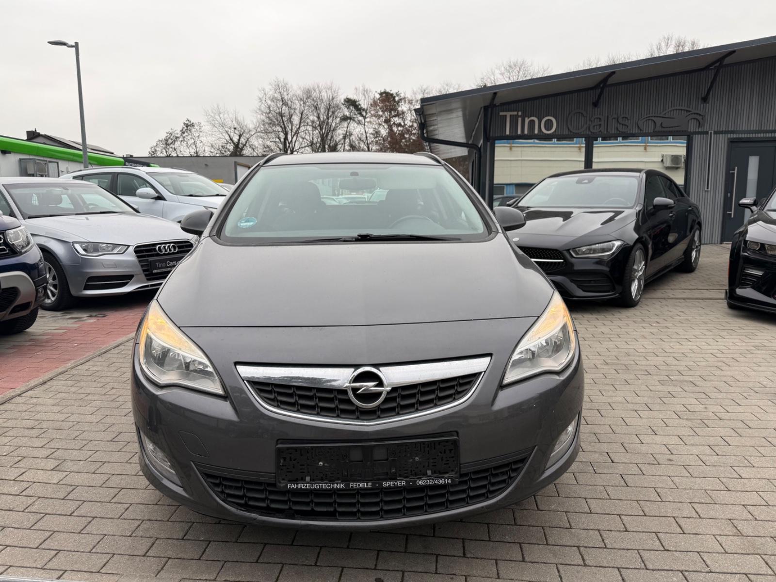 Opel Astra J Sports Tourer Selection Tuv bis 05.2027