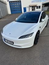 Tesla Model 3 Allradantrieb mit Dualmotor Long Ran... - Tesla Model 3 in Stuttgart