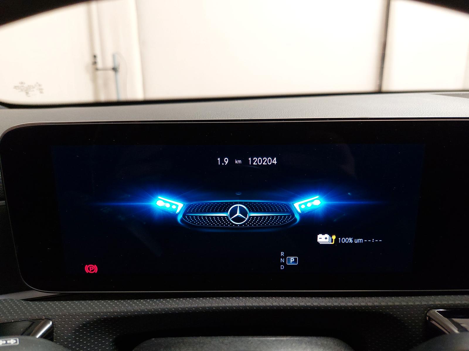 Mercedes-Benz A 250 e AMG Line T-Leder Navi LED