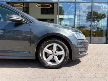Volkswagen Golf - 3