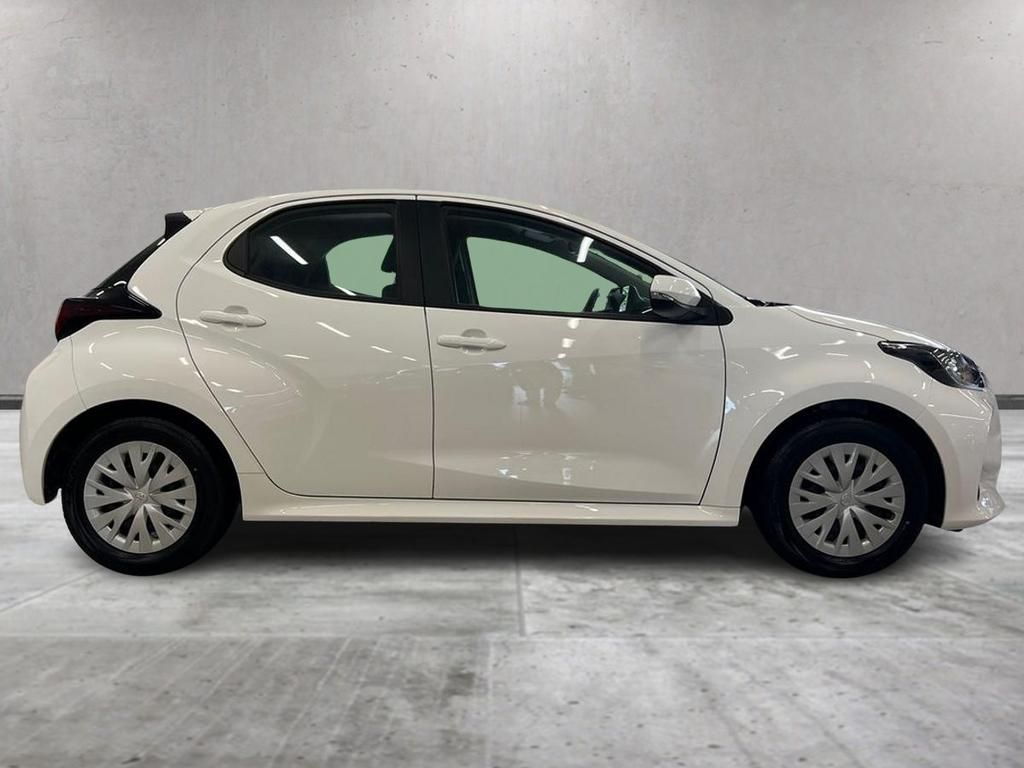 Toyota Yaris 1.5 hybrid Active imagem 3