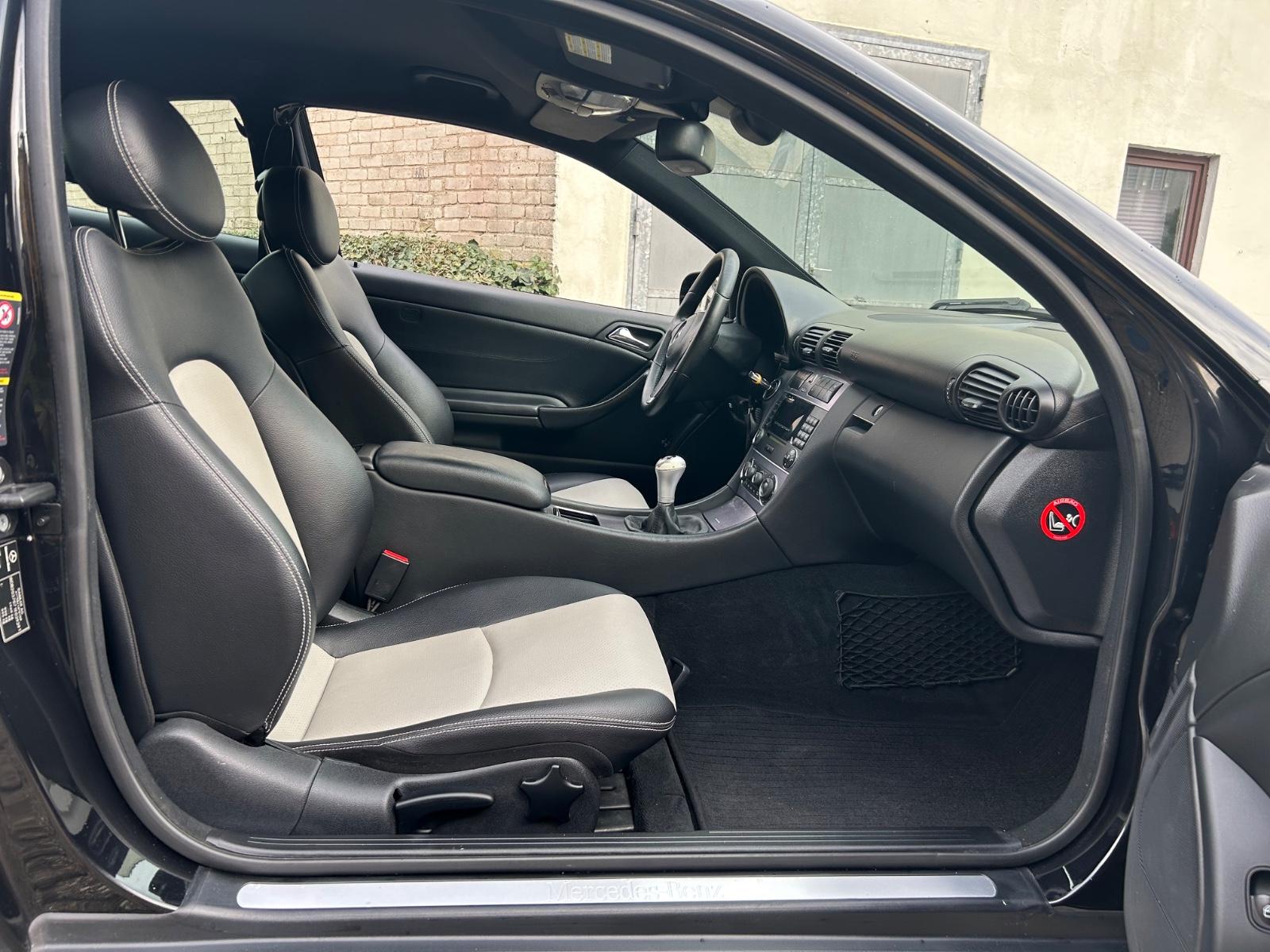 Mercedes-Benz CLC 200 CDI *LEDER* TÜV NEU