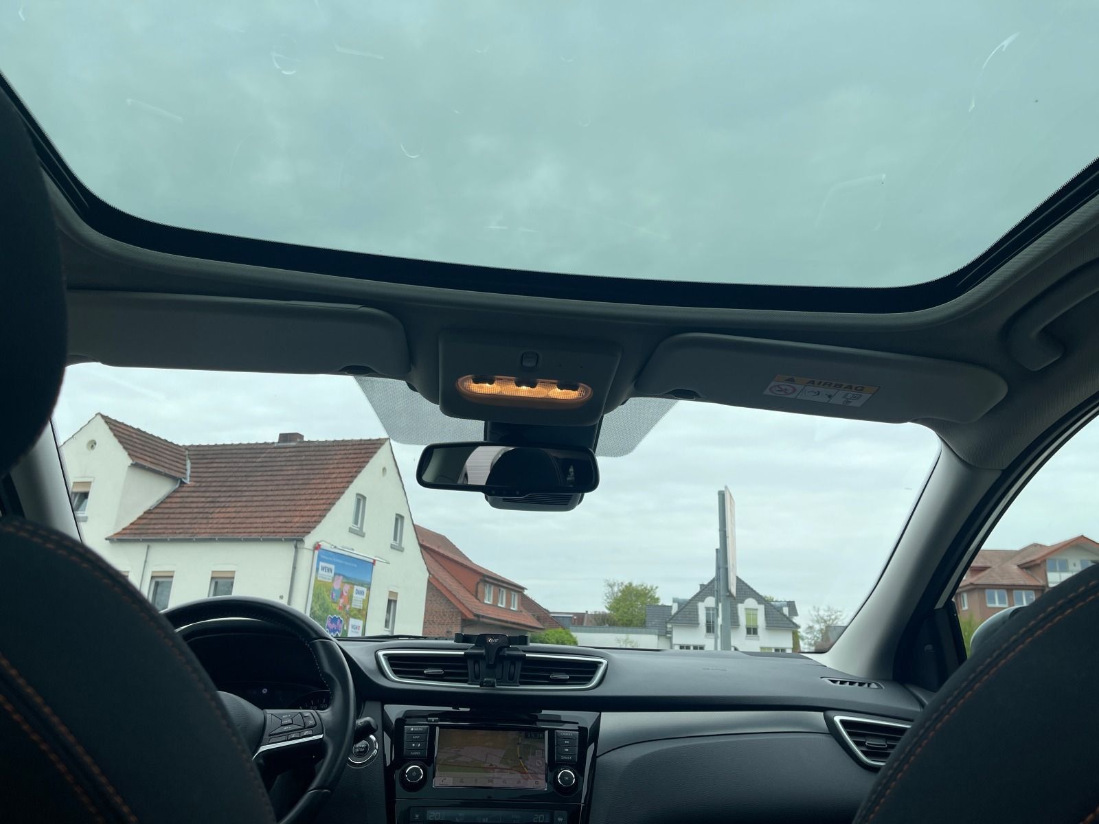 Fahrzeugabbildung Nissan Qashqai 1.3 DiG-T N-Motion AHK/360° Kamera/LED