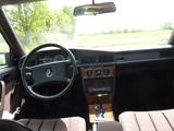 Mercedes-Benz 190e w201 / 2.6  H-Zulassung - Mercedes-Benz 190: 190e
