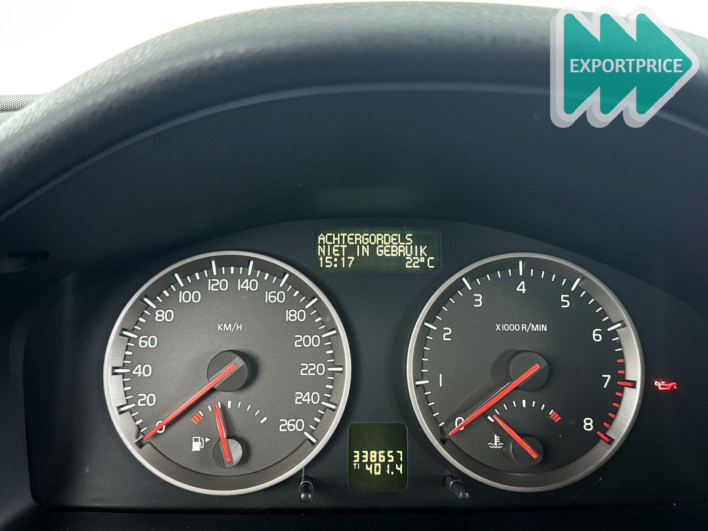 Volvo V50 2004 — photo 13