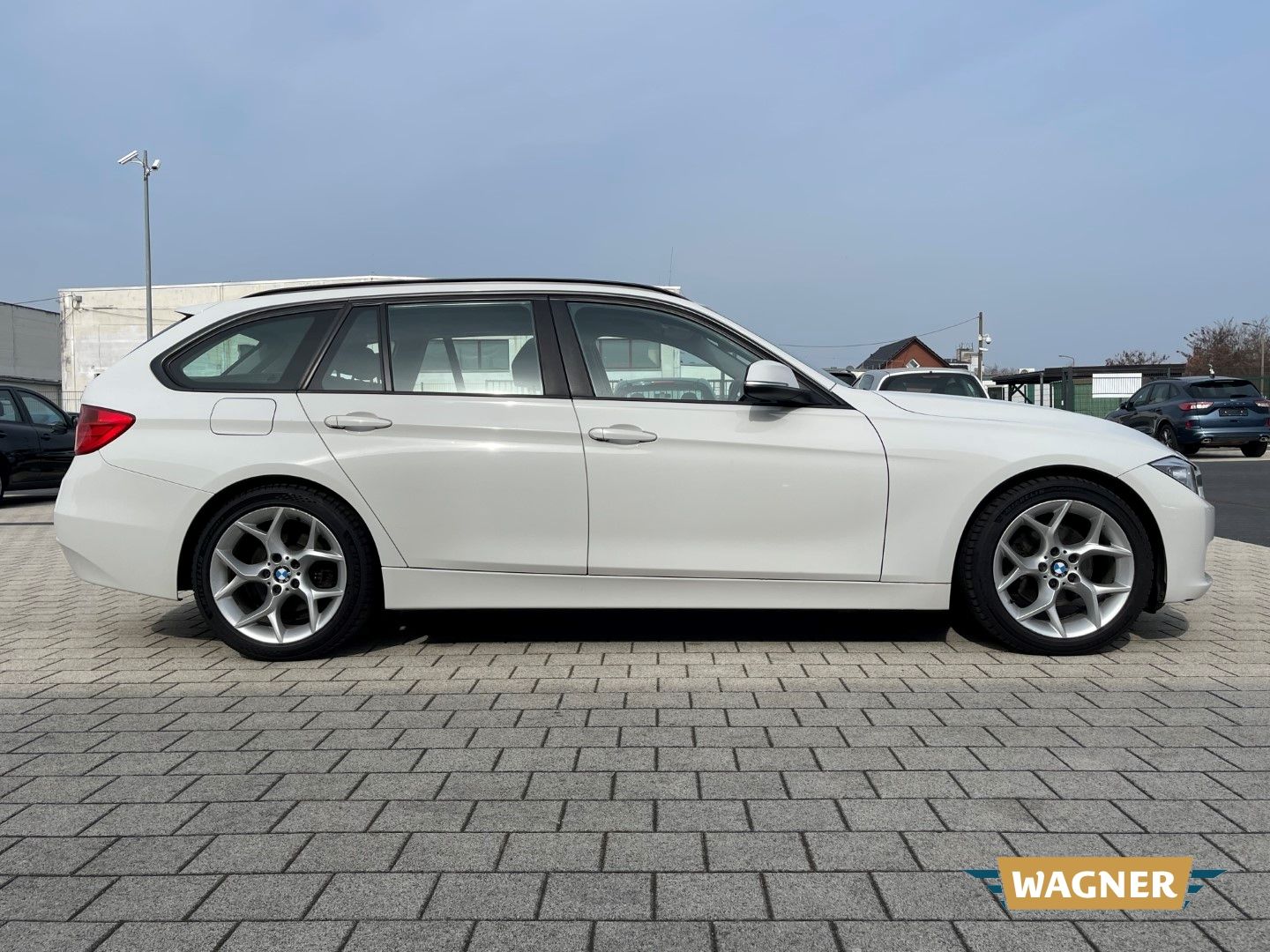 Fahrzeugabbildung BMW 320 d Touring Sitzheizung Tempomat Klimaautomati