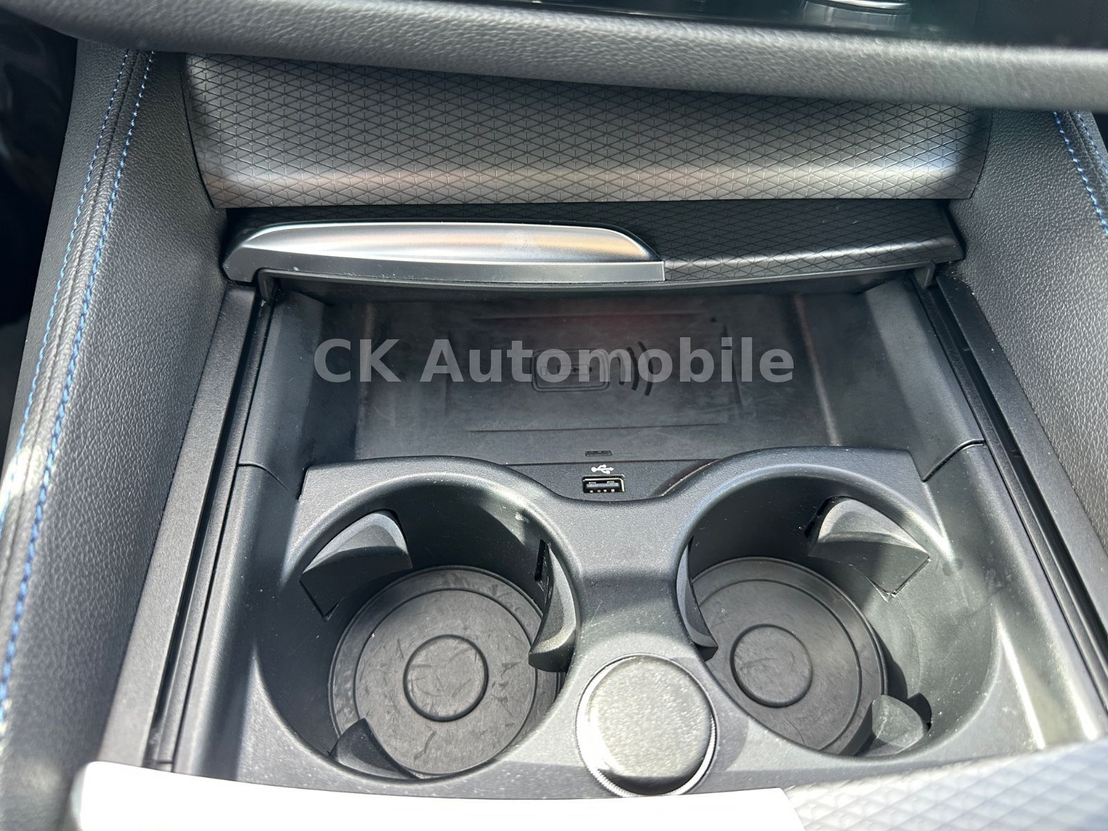 Fahrzeugabbildung BMW 520d xDrive M-Sport/Navi/Head-Up/LED/ACC/Kam.