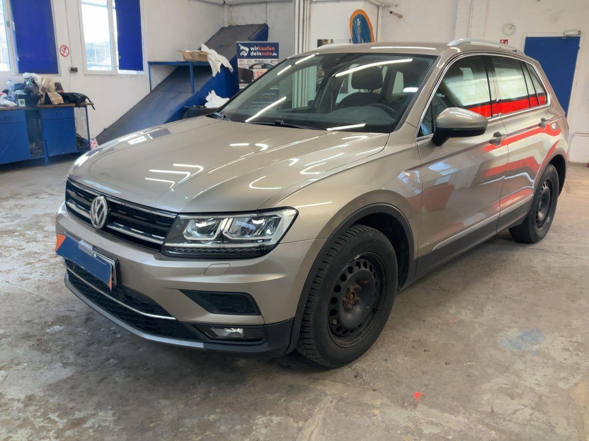 Volkswagen Tiguan Highline 2.0TDI DSG/ACC/PDC/SHZ/ACCANTARA