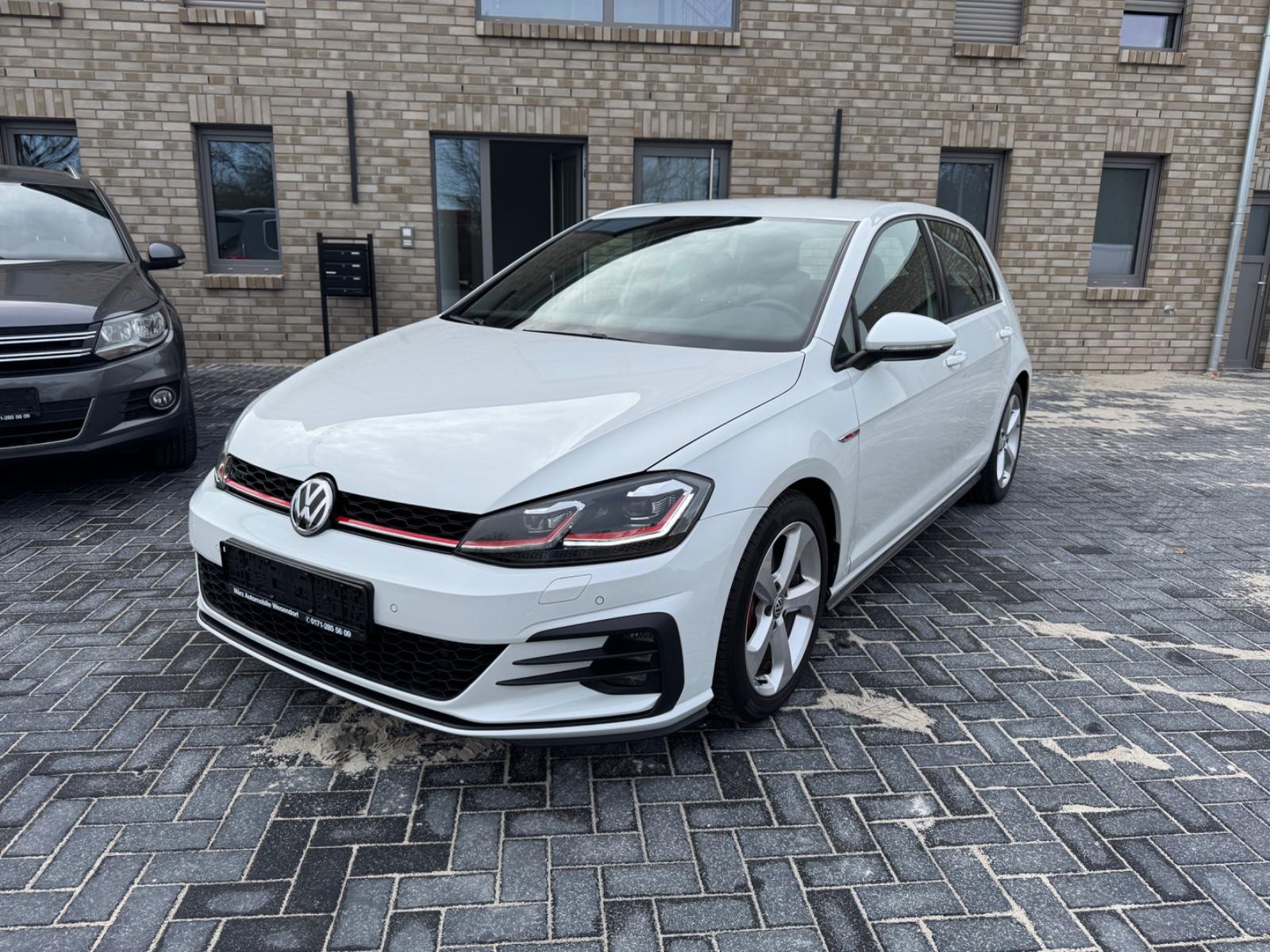 Volkswagen Golf VII GTI BMT/ LED/ Navi/ DSG