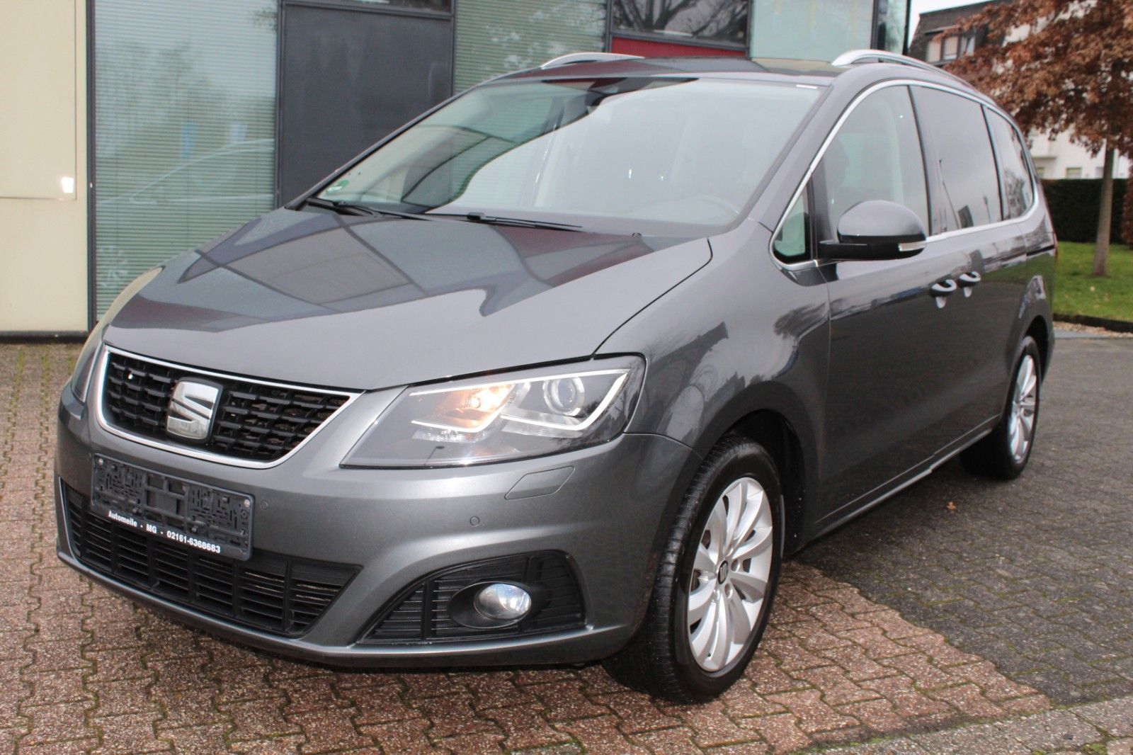 SEAT Alhambra Style 2.0TDI * DSG*PANO.*PDC*SHZ*7.Sitz