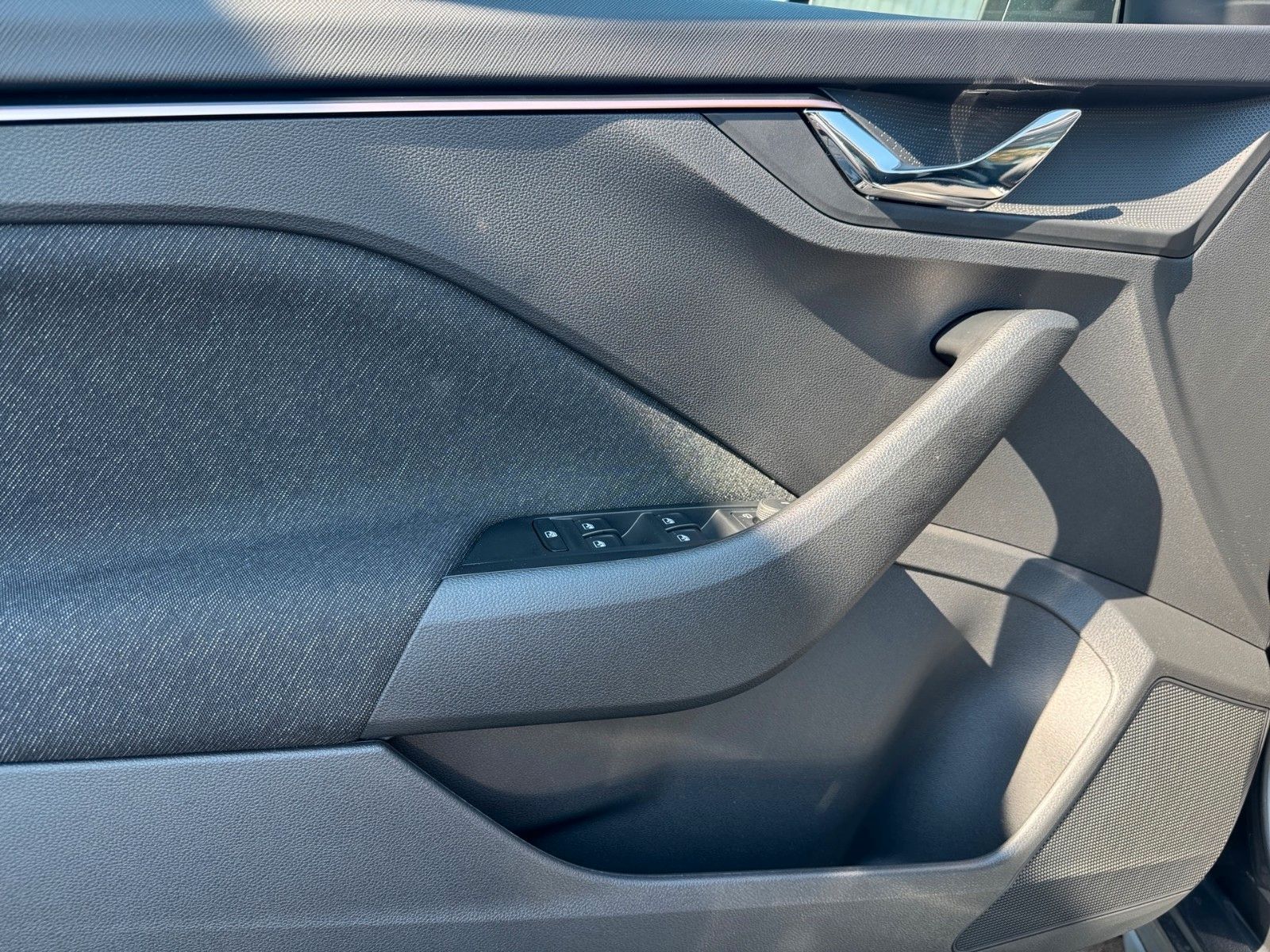 Fahrzeugabbildung SKODA Kamiq Selection 1.5TSI