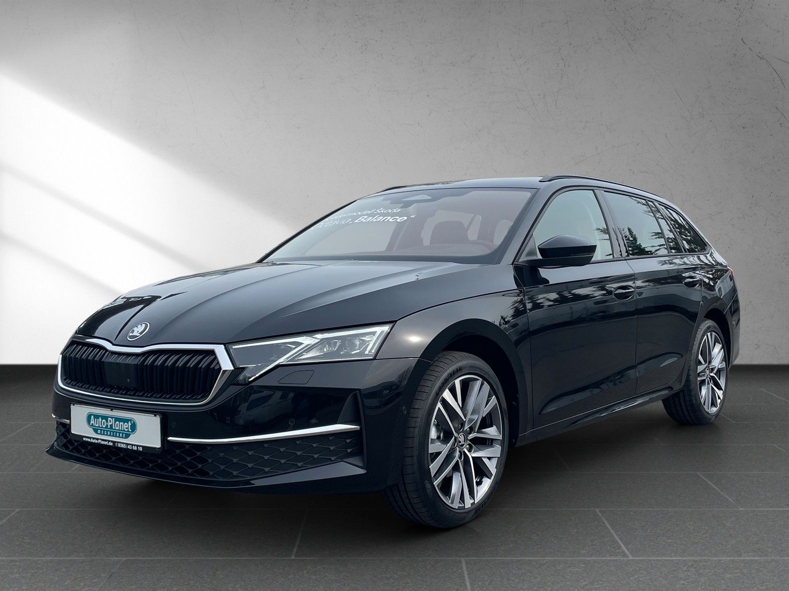 Skoda Octavia Combi 2.0 TDI DSG*AHK*NAVI*MATRIX*STHZ*