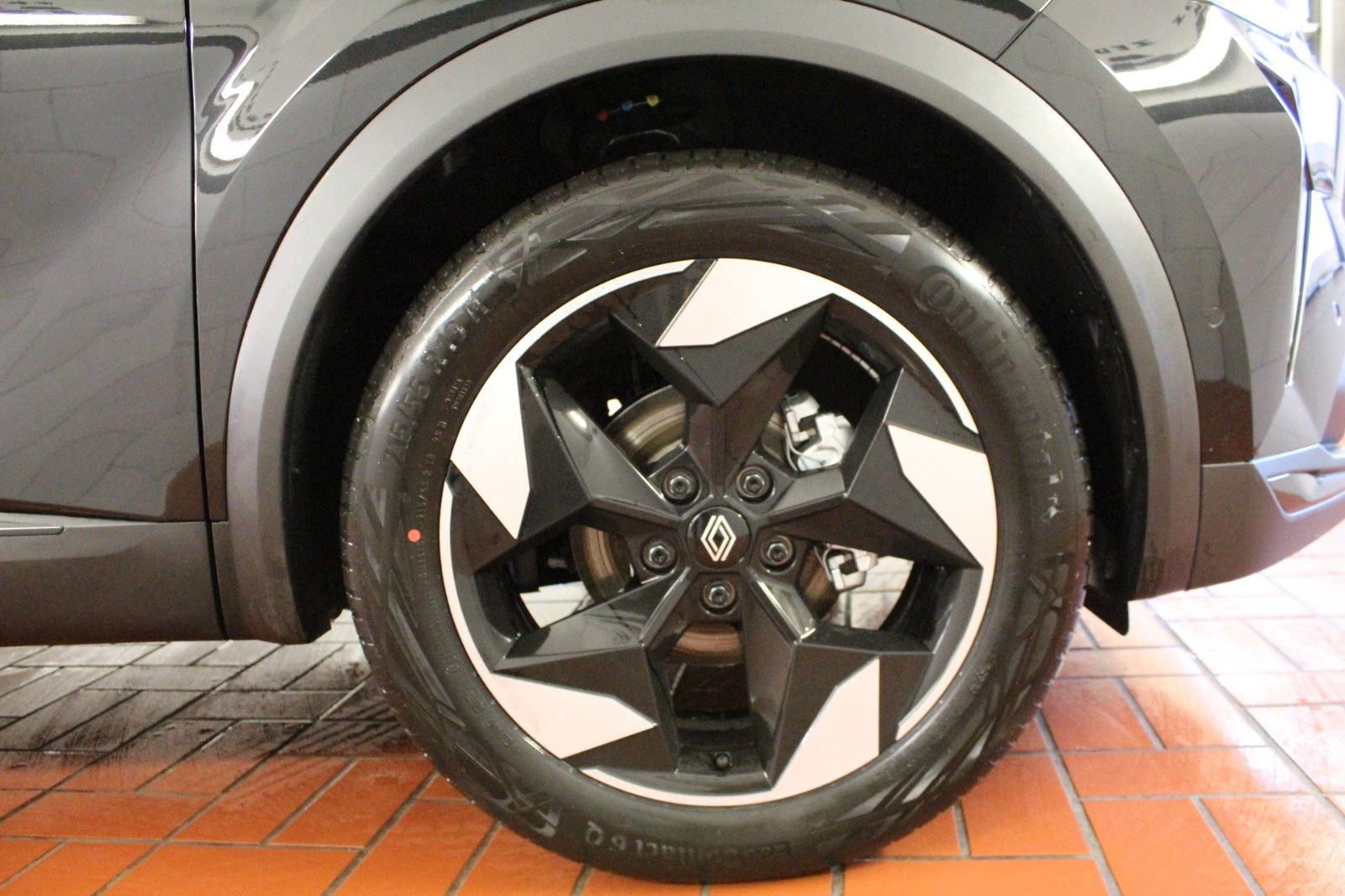 Fahrzeugabbildung Renault Captur Mild Hybrid 140 EDC Techno*Safety Paket*