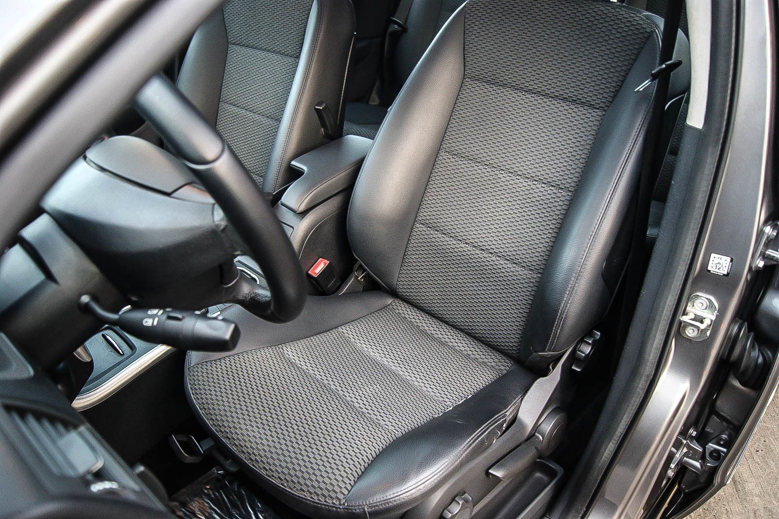 Fahrzeugabbildung Mercedes-Benz A 160 Avantgarde KLIMA PARKLENK LAMELLENDACH SHG