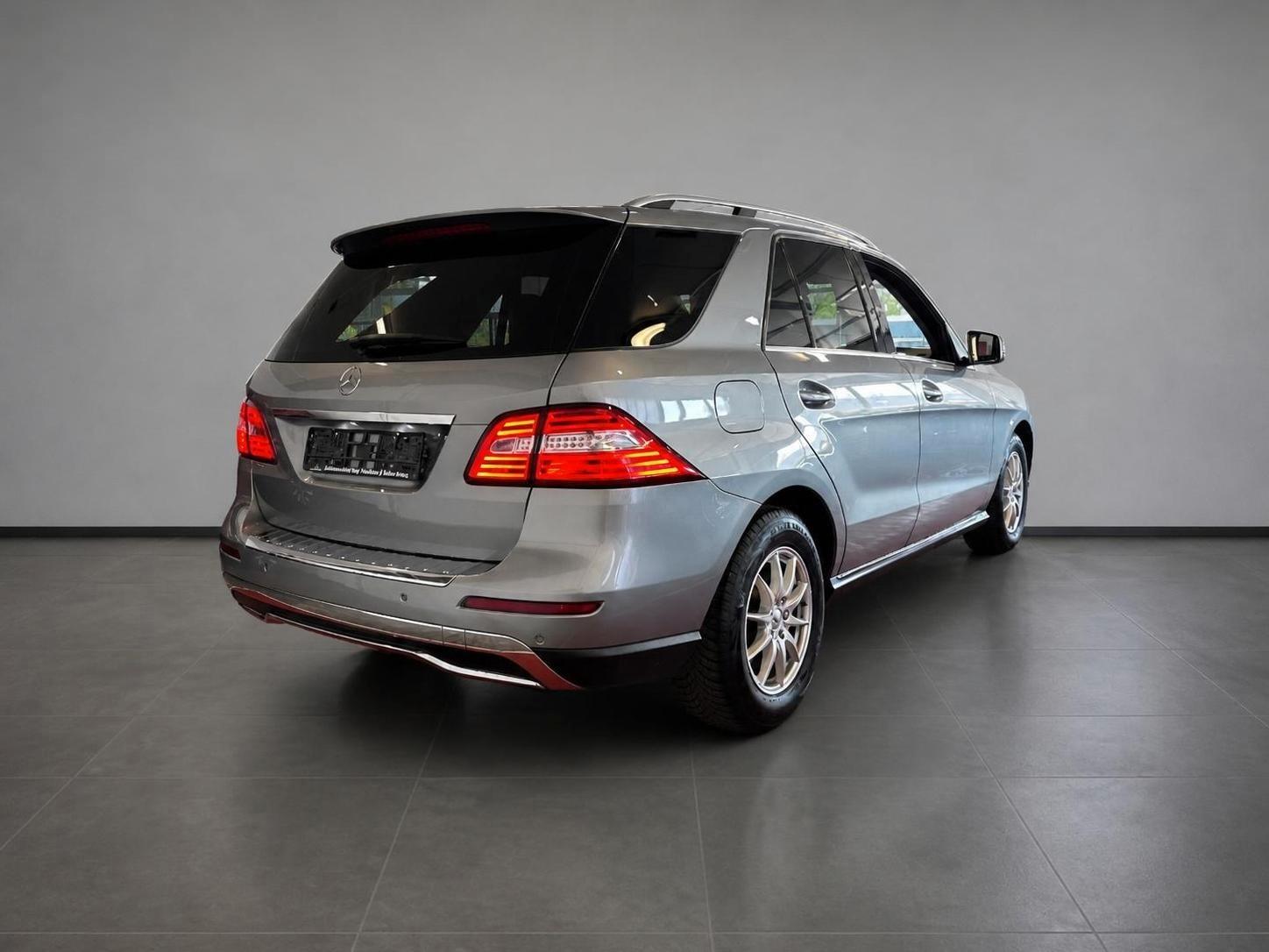 Mercedes-Benz ML 350 /BlueTec-Scheckheft-360°Kamera\
