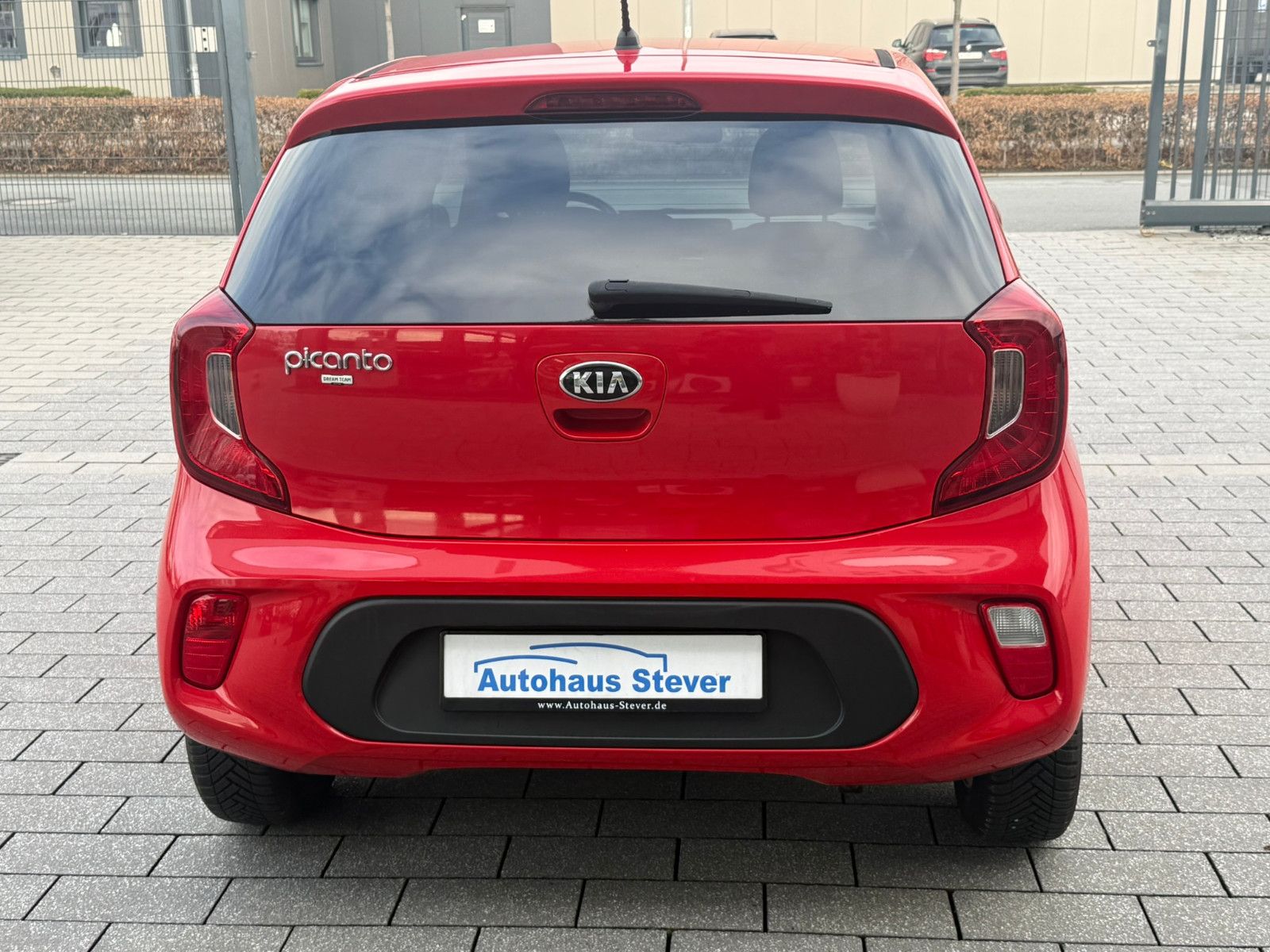 Fahrzeugabbildung Kia Picanto Dream Team KLIMA SITZHEIZUNG ALLWETTER