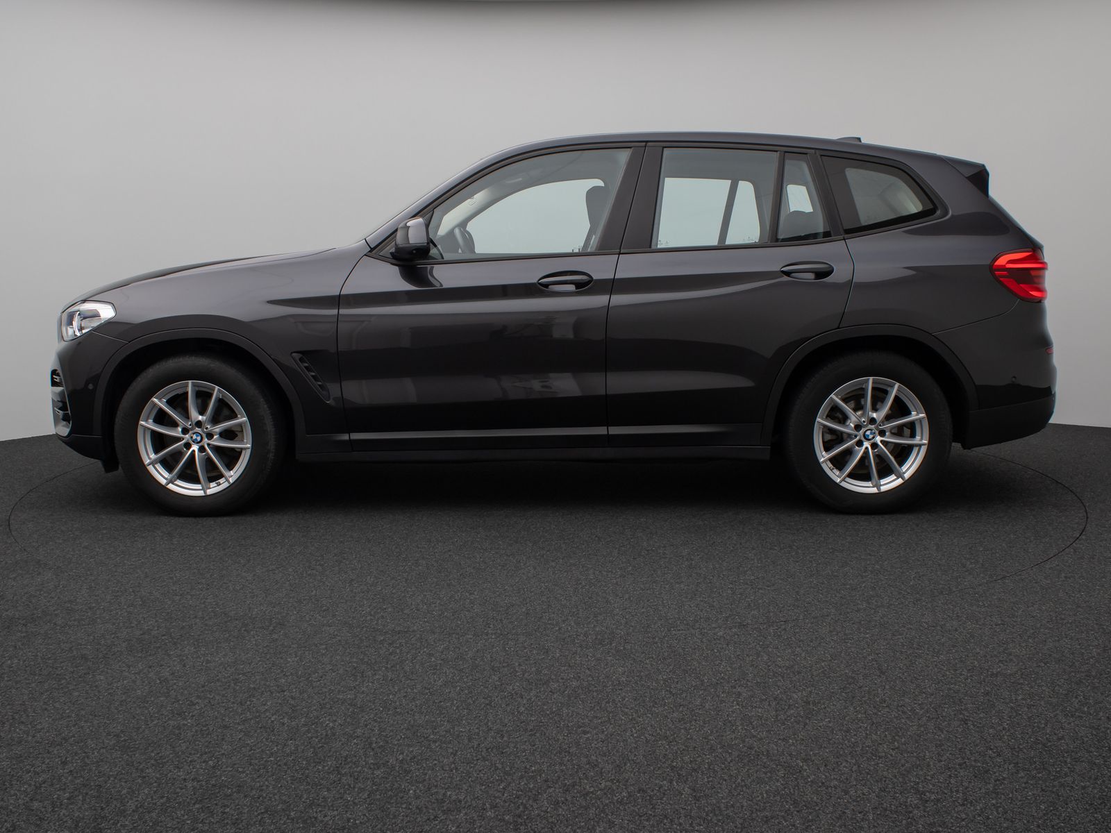 Fahrzeugabbildung BMW X3 xD20d 360°HUD DAB HiFi AHK Komfort Alarm LED