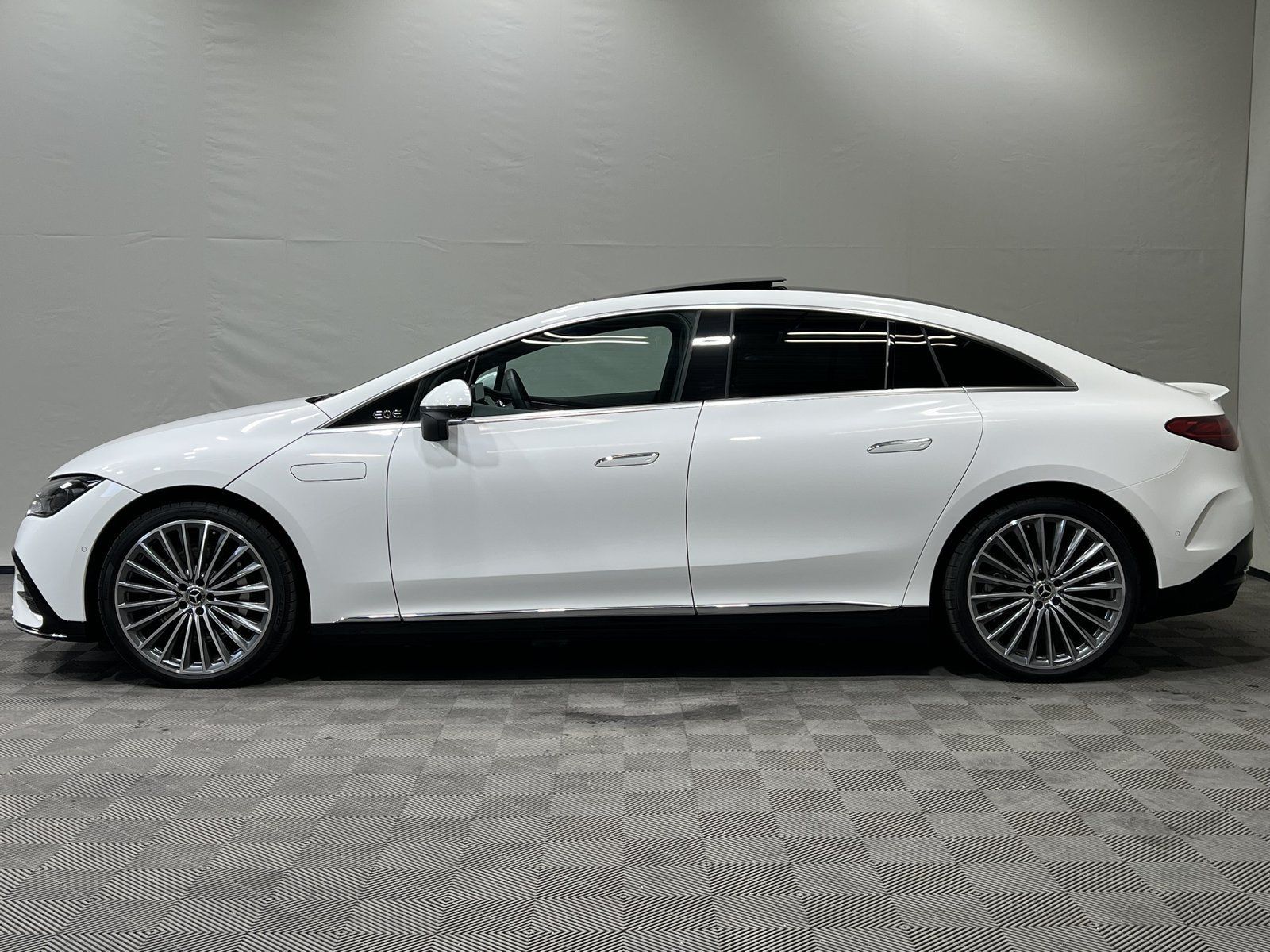 Mercedes-Benz EQE 350 AMG PremiumPlus Airmatic 22KW Akustik 21 foto 4