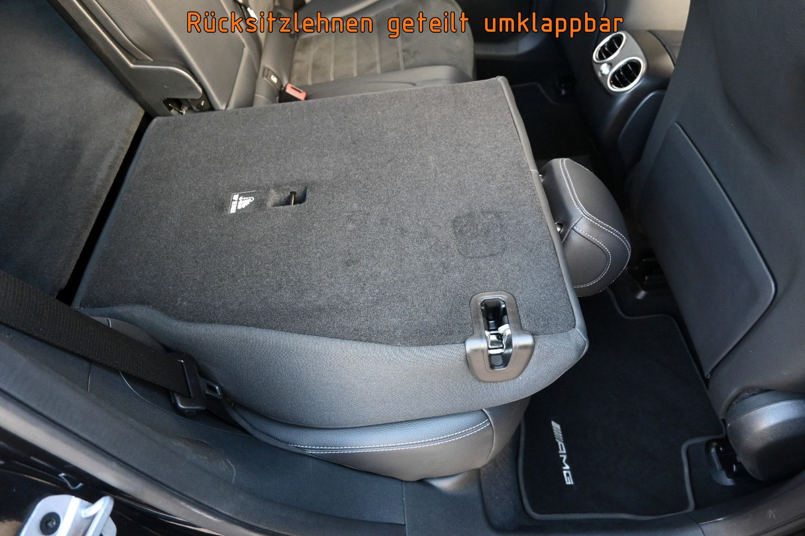 Fahrzeugabbildung Mercedes-Benz GLC 300 4MAT. °AHK°AMG INTERIEUR°SOUND°KAMERA°