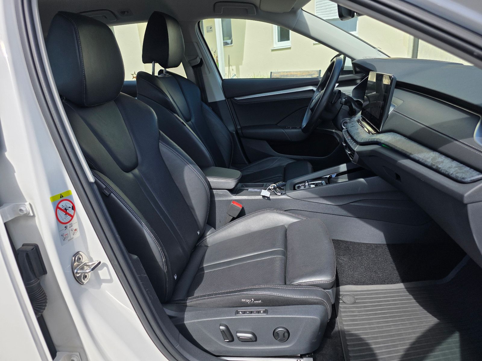 Skoda Octavia 2.0TDI AHK ACC VZE HUD Memory Sitzbelüft foto 24