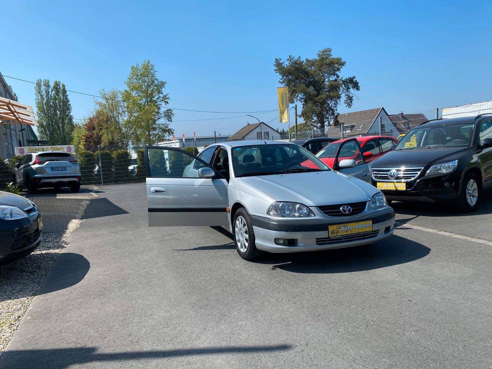 Toyota Avensis 1.8 Klima TÜV AllwetterReifen