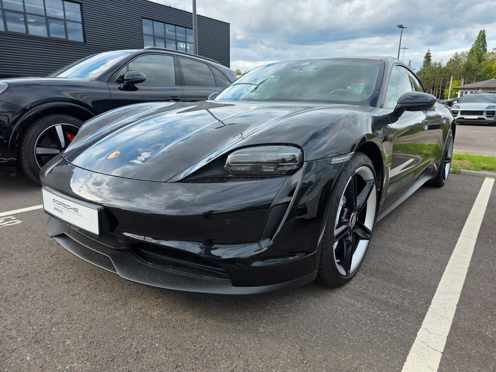Porsche Taycan Bose/HuD/PASM/PSCB