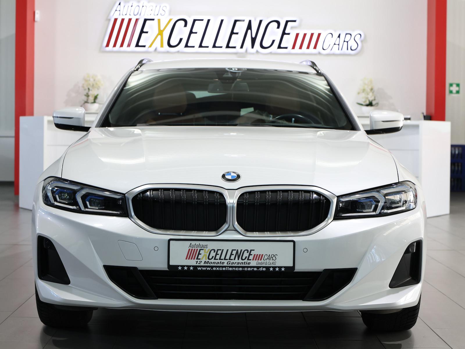 BMW 318d Touring SPORT WHITE & BROWN / CURVED+HUD